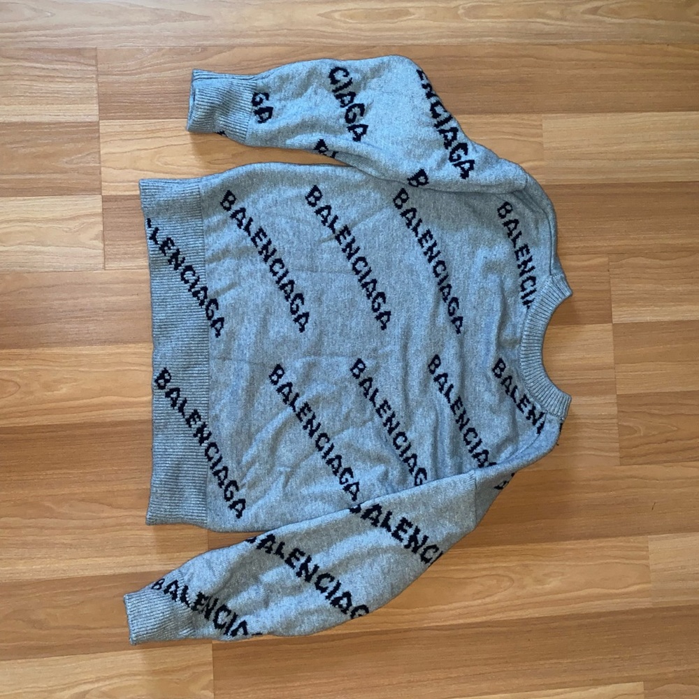 Sweater - Picture 5 of 6
